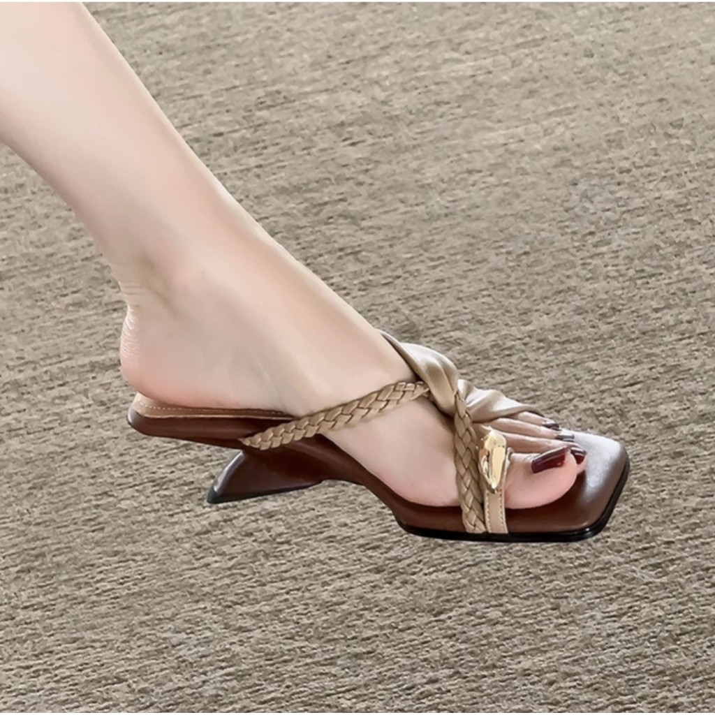 Dép cao gót SANDAL nữ đế xuồng xỏ tag bính nhỏ chéo da ống 3p mũi VUÔNG cao 5 cm