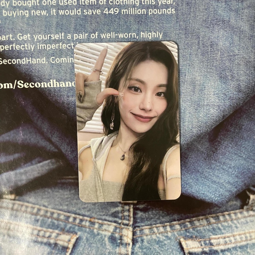 Itzy Cheshire itzy Cheshire Thẻ Nhỏ Huang Lizhi Thẻ Ảnh 7.28 b