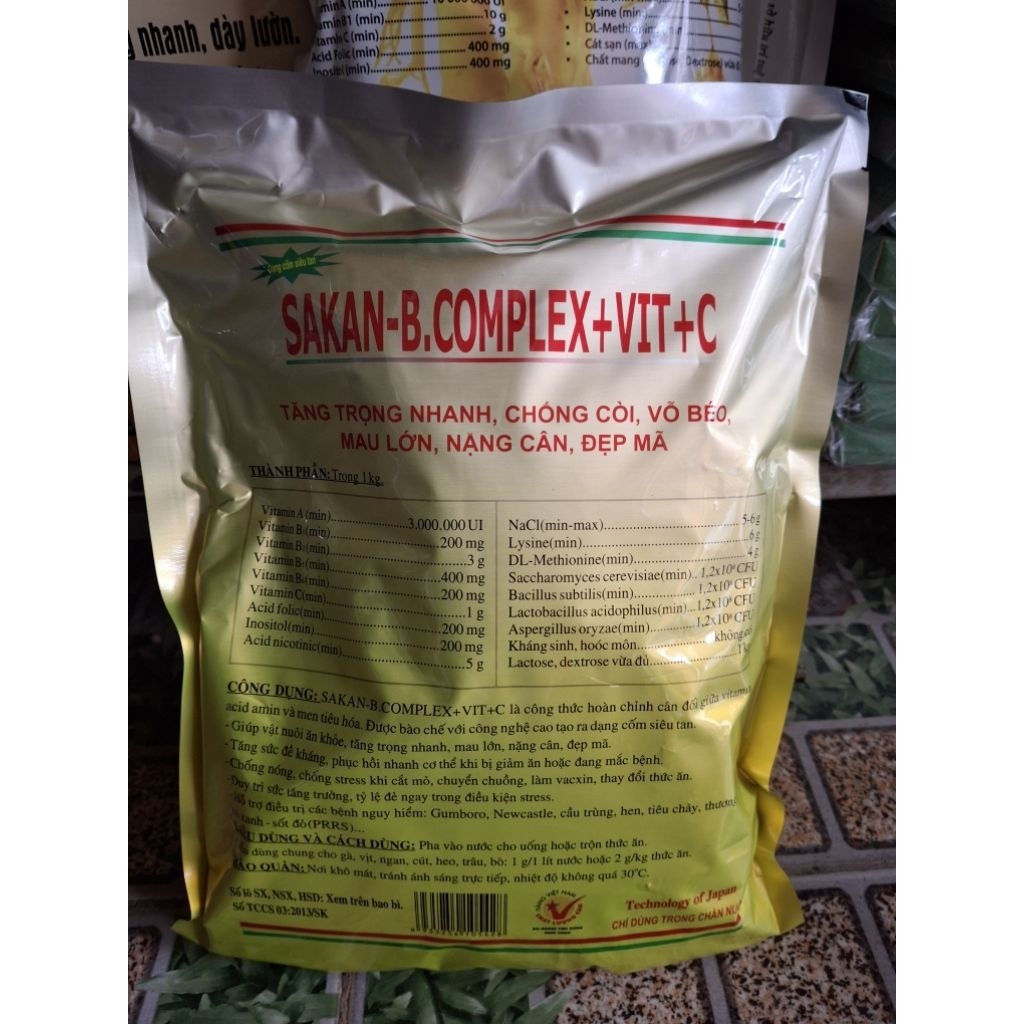 Sakan B complex vit c hỗ trợ cho vật nuôi nhanh lớn gói 1kg