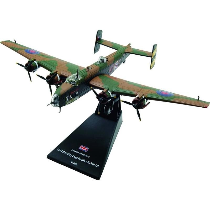 Mô hình máy bay Royal Air Force Halifax 1/144
