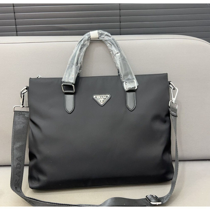 Thời trang prada Túi đựng máy tính xách tay Nylon chất lượng cao Dung lượng lớn Cặp đôi nam doanh nhân thông thường