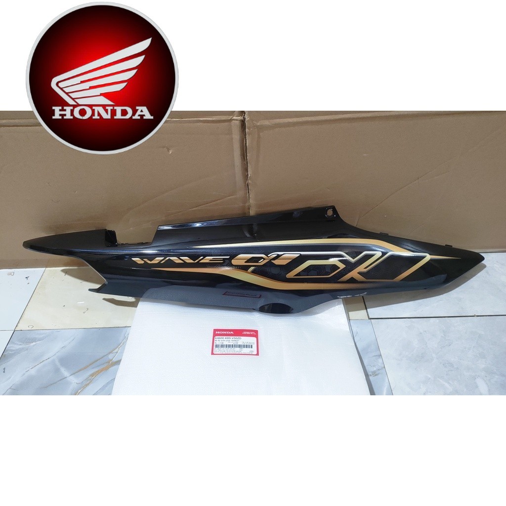 Ốp sườn bên phải WAVE Alpha 110 năm 2021 màu đen bóng  *NHB25* (64600K89V50ZD)