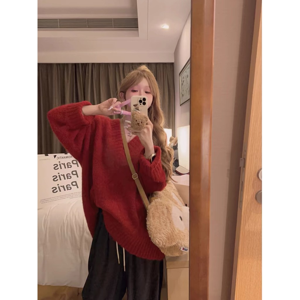 Áo len đỏ Áo noel tết cổ chữ V cao cấp phong cách lười Áo dệt kim dễ phối mặc ngoài rộng rãi mẫu mới 2024 | BigBuy360 - bigbuy360.vn