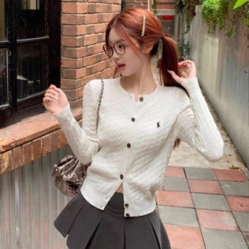 Áo len dệt kim tay dài thêu ngựa phong cách Hàn Quốc, họa tiết xoắn dây - cổ tròn màu trơn mềm mại | BigBuy360 - bigbuy360.vn