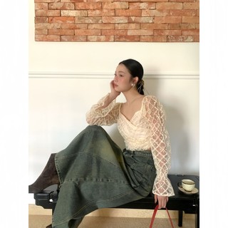 Newopen 2024 Mùa Thu Pháp Rỗng Áo Sơ Mi Ren Cổ Vuông Bong Bóng Tay Top F19216