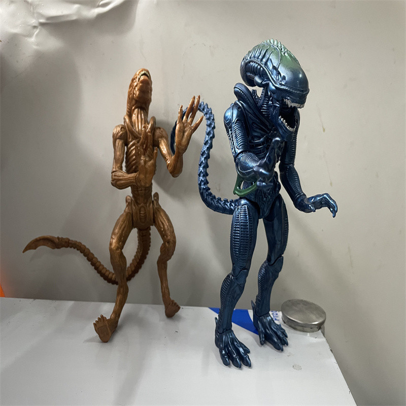 Hình số lượng lớn Alien NECA vs. Alien Warrior Model Joint Action Hình Đồ chơi trang trí ô tô