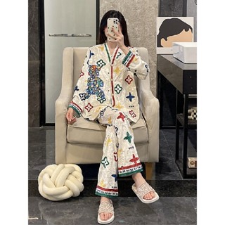  Chữ Gấu Vàng Nhung Bộ Đồ Ngủ Bộ Đồ Ngủ Nữ Xuân Thu Nhung Vàng Dài Tay Hoạt Hình Cao Cấp 2024 Phong Cách Mới Kích Thước Lớn Thu Đông Homewear Phù Hợp Với 