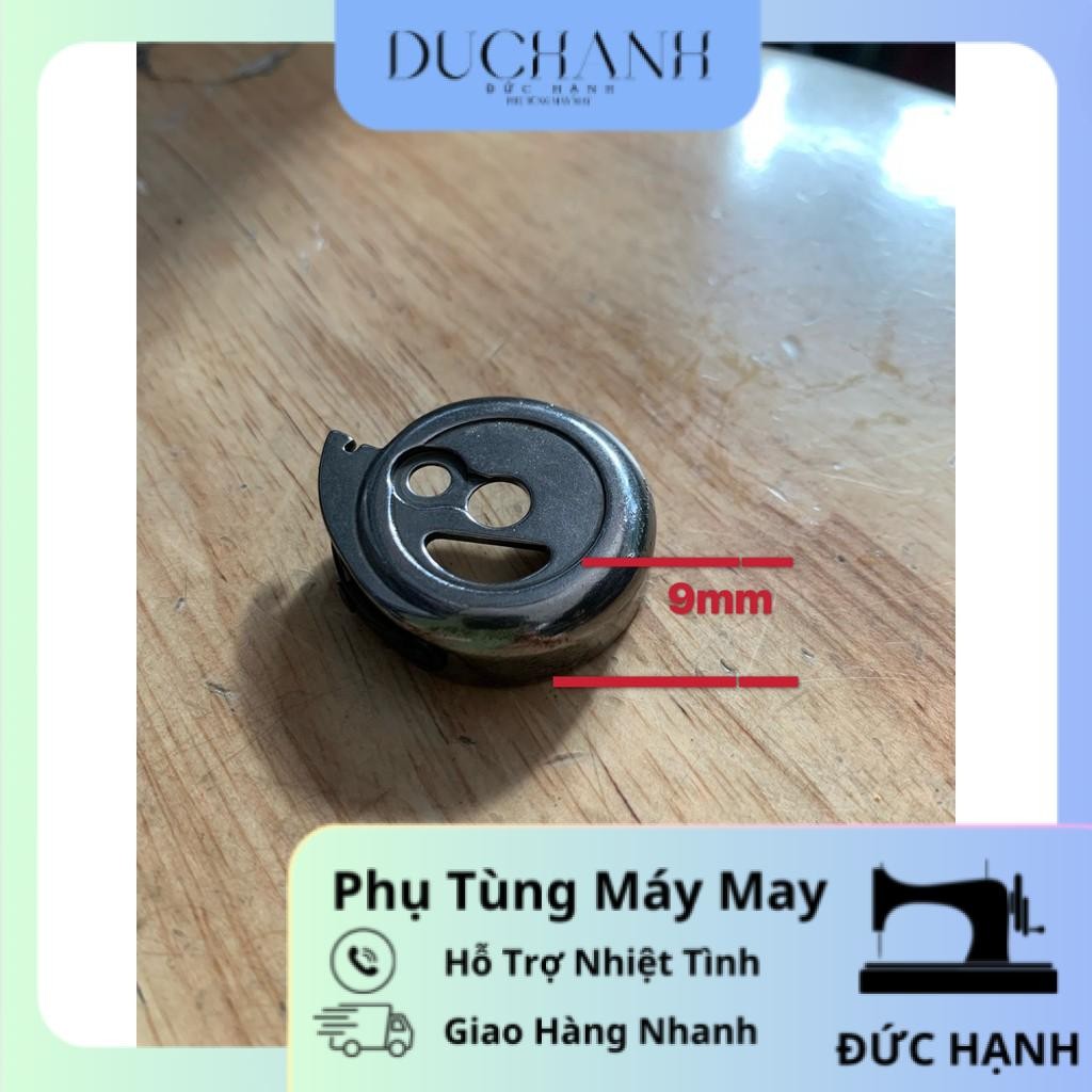 Thuyền máy trụ loại lớn