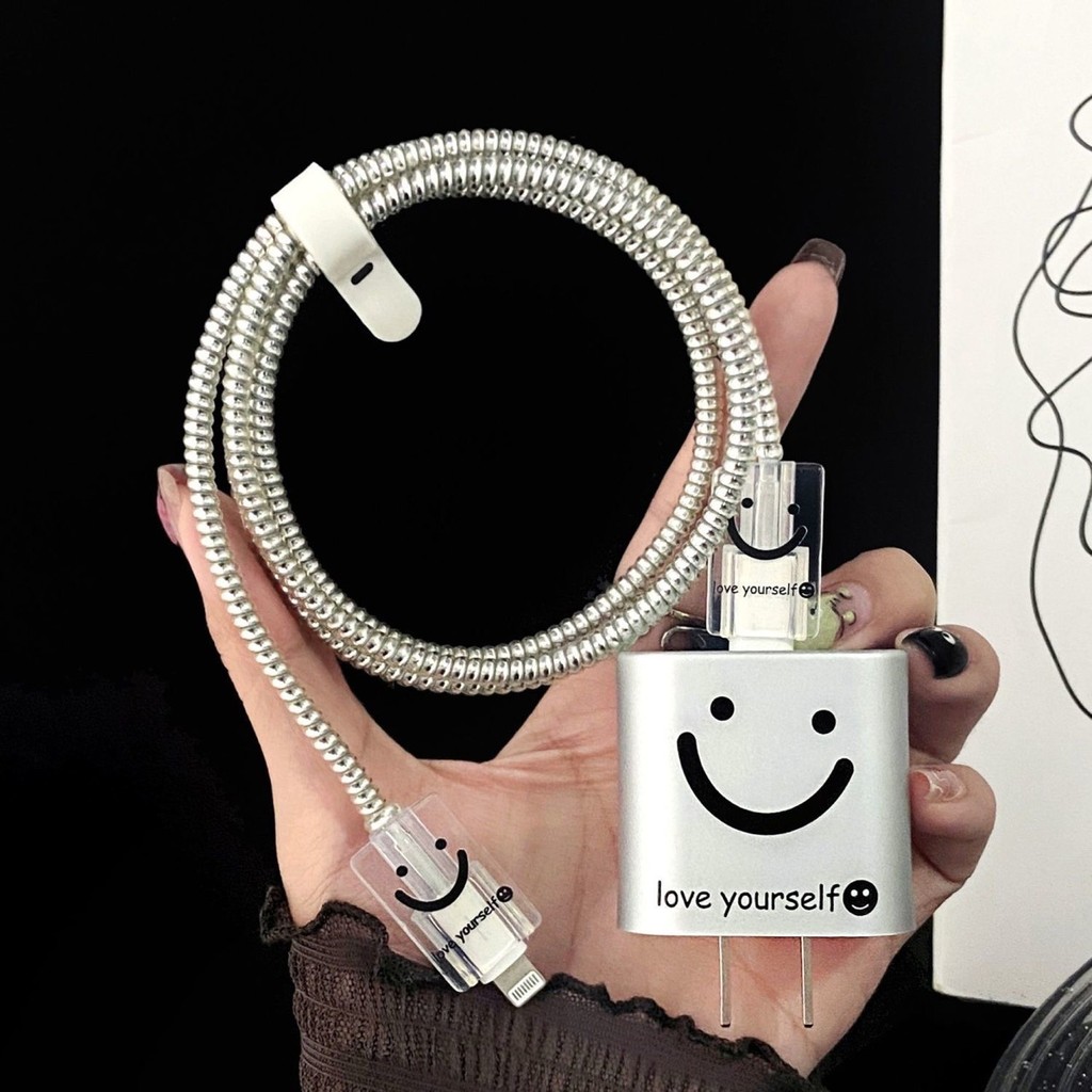 Smile Face Pattern TPU Charger Protector TypeC Cable Protector Tương thích với iPhone 18w 20w