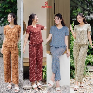 Bộ đồ nữ CARDINA chất liệu lanh thoáng mát quần suông tay cộc gấu bèo hoạ tiết tươi sáng 4BLD01