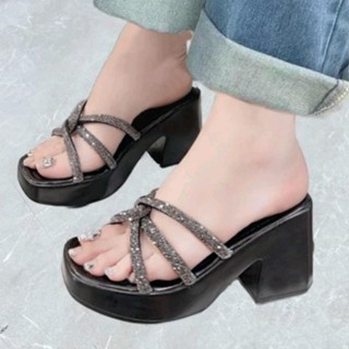 Dép xuồng pu siêu nhẹ cao 9 cm NGỌC TRINH STORE 2 màu đen. trắng quai xoằn chéo lấp lánh kb 038 Nhung Jean
