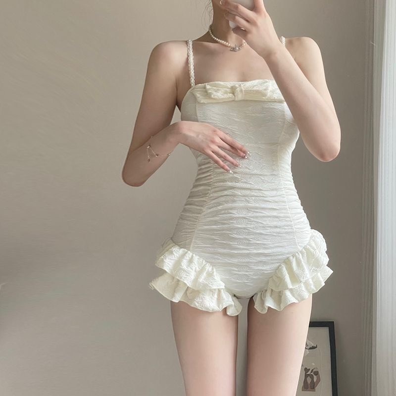 Set bộ đồ bơi bikini áo tắm thiết kế họa tiết gợn sóng phối 2 dây ngọc trai bèo nhún điệu đà HMH BKN48 | BigBuy360 - bigbuy360.vn