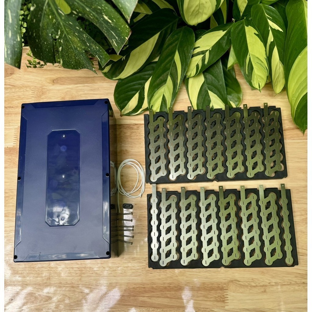 ( 18650) Box và khung nhựa kèm kẽm 13S /14s 6p cho xe đạp điện.