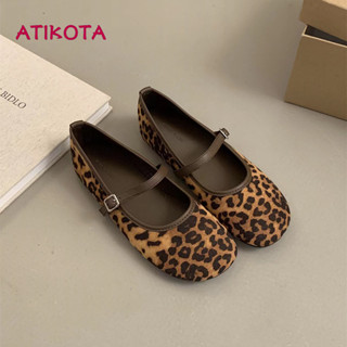 Giày đế bệt mũi tròn ngoài trời thời trang và cổ điển Atikota dành cho nữ