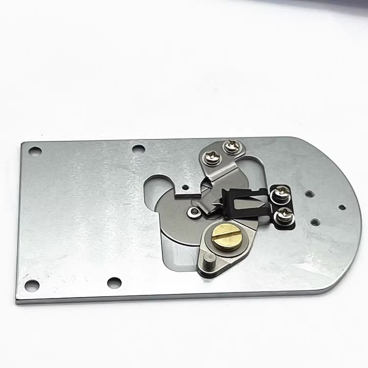 Phụ Kiện Máy May Brother KE-430F Kim Ban Sợi Cắt Linh Kiện Cho Anh Em 430F Máy May SA3655