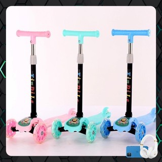 Xe trượt Scooter nhựa 3 bánh có bánh xe phát sáng cho bé yêu(1220)