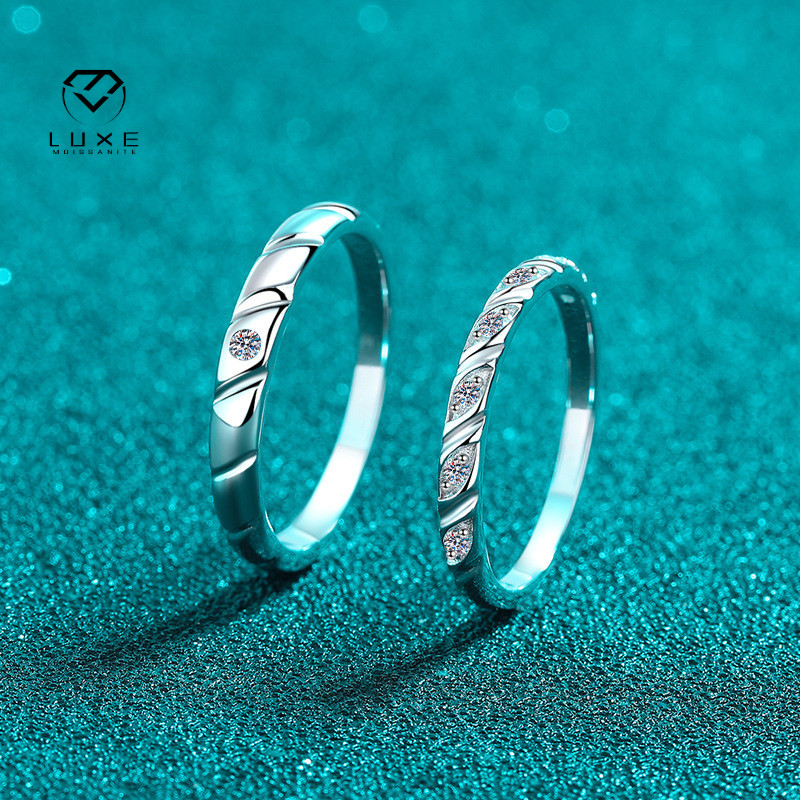 Real Moissanite 0,025ct 0.12ct Ins Style Cross Design White D Chi tiết phức tạp Nhẫn đôi cưới bằng b