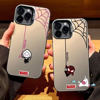 Ốp lưng cặp đôi vẽ đơn giản thương hiệu hợp thời trang Người nhện hoạt hình Tương thích cho IPhone 7Plus 12 11 15 16 14 13 Pro Max XR 16 14 8 15 7 Plus X XS Max SE 2020 Vỏ ống kính kim loại mạ sang trọng