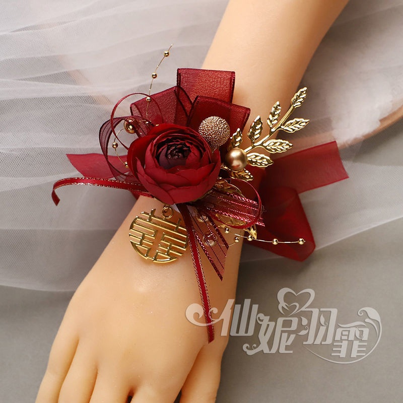 Phong cách rừng đẹp hoa tay cô dâu Hàn Quốc hoa tay phù dâu đám cưới hoa tay nhóm chị em hoa cài áo 