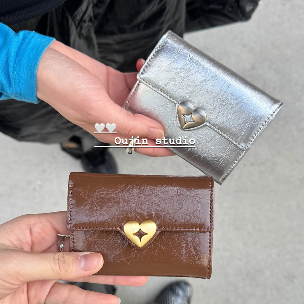 Phong Cách Hàn Quốc ins Niche Thiết Kế Tình Yêu Da Bò Ví Ba Lạnh Nữ Thời Trang Tùy Chỉnh Phong Cách Cao Cấp Ví Đựng Tiền Xu Phong Cách Mới