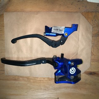 Thanh lý cặp tay thắng Brembo thanh lý nhiều màu – lắp nhanh, chạy êm, tạo điểm nhấn cho xe