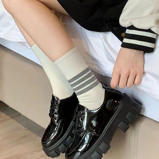 Ab Bất Đối Xứng Đen Trắng Xám Giữa Ống Xuân Thu Hợp Thời Trang Influencer Sọc Tất Thể Thao Nữ