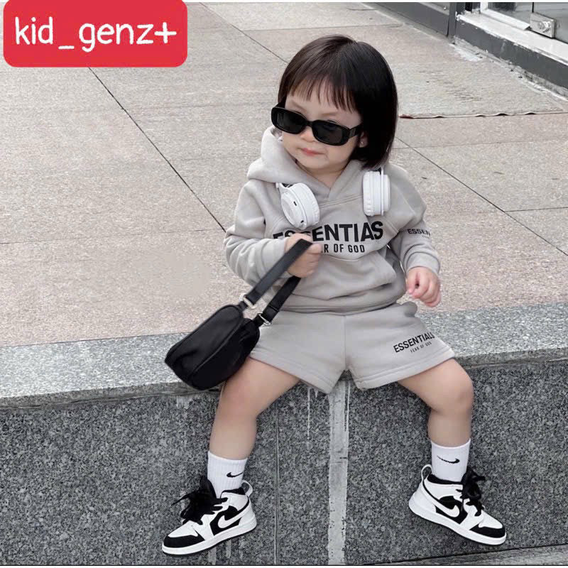 Set  áo hoodie , quần short Essentials chữ in nổi cho bé , bộ quần áo trẻ em unisex, Kid_genZ