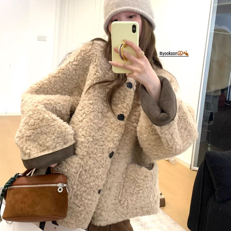 Phiên bản Hàn Quốc Lamb Baa Baa Áo khoác lông lười dáng rộng ngắn