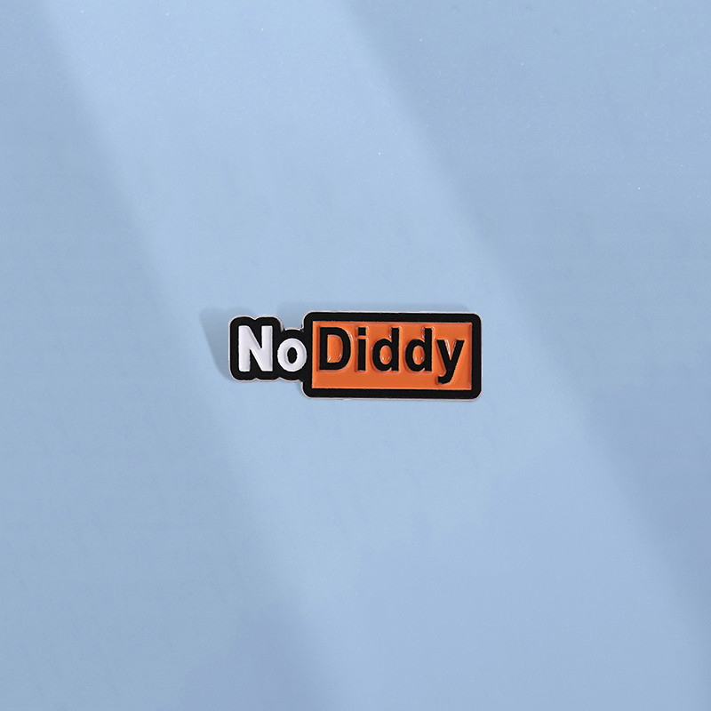 Trâm cài hình hoạt họa ca sĩ lấy cảm hứng từ Diddy - quà tặng độc đáo dành cho bạn bè