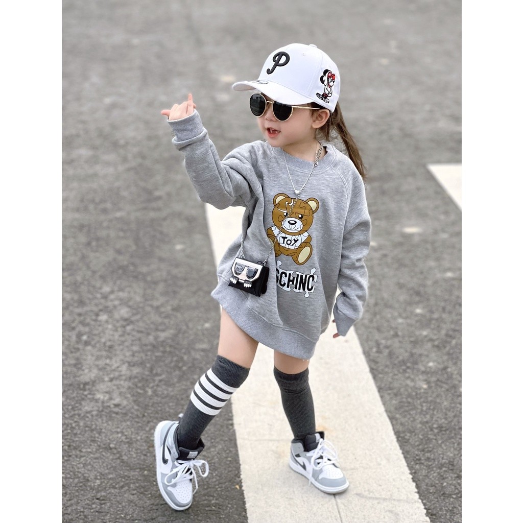Áo nỉ cổ tròn moschino mảnh ghép cho bé , áo sweater trẻ em unisex , Kid_genZ