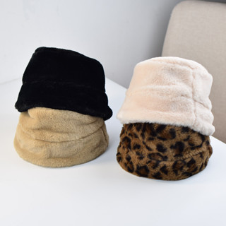Mũ trẻ em Mùa đông dày màu da báo in hình trẻ em Mũ ngư dân bé trai và bé gái cộng với lông cừu ấm áp chống gió cho bé mũ chậu