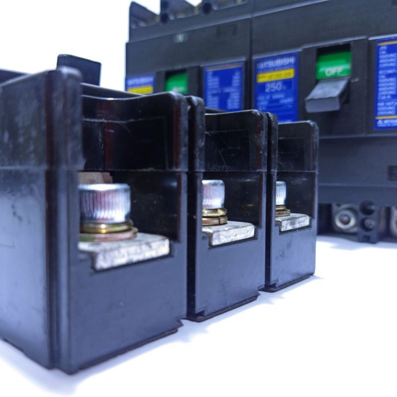 Aptomat 3 Pha Mitsubishi,Fuji 50A~250A (Hàng Nhật Đã Qua Sử Dụng- Mới 75-90%)-  ĐỊNH ĐIỆN ELECTRICAL