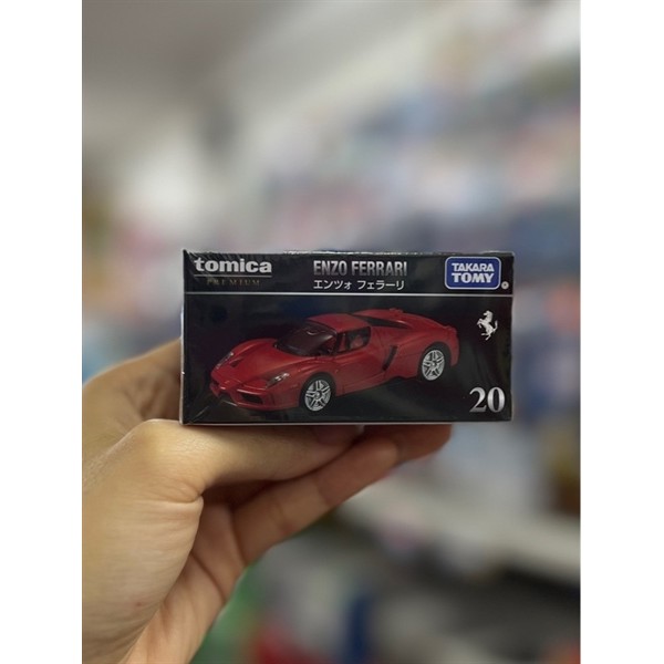Mô hình xeTomica PREMIUM 20 ENZO FERRARI