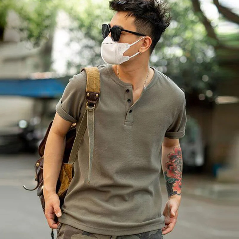 2025 Áo thun nam mùa hè đan waffle oversized thoáng khí cổ Henley đa năng thoải mái tay ngắn