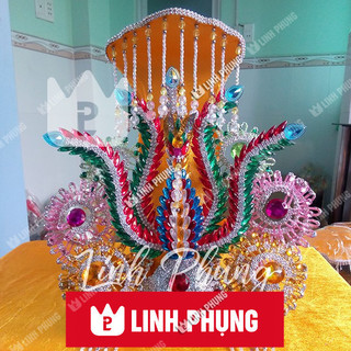 Mão bà Địa Mẫu khung lưới đính đá mẫu ngũ sắc (không áo)