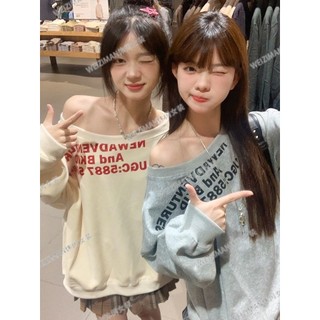 Áo hoodie lệch vai cổ điển kiểu Mỹ áo in hoa phong cách lười rộng rãi dài tay thiết kế hở vai hot girl đầu thu cho nữ huhu01.vn11.10