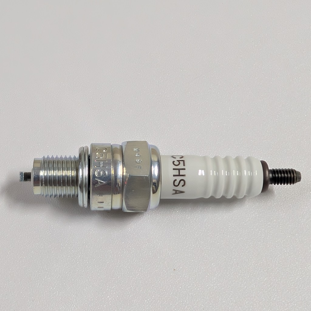 Bugi Standard C5HSA chính hãng NGK, hàng nội địa Nhật Bản