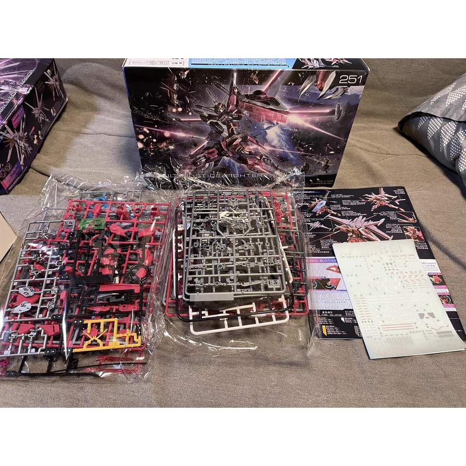 Gundam HG 251 INFINITE JUSTICE GUNDAM Type Ⅱ 2 kèm base decal nước 1/144 Mô hình nhựa lắp ráp