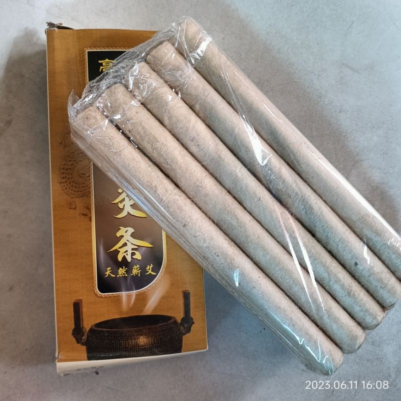 Hộp 10 điếu ngải cứu.Nhang Điếu ngải cứu dùng trong châm cứu,đông y