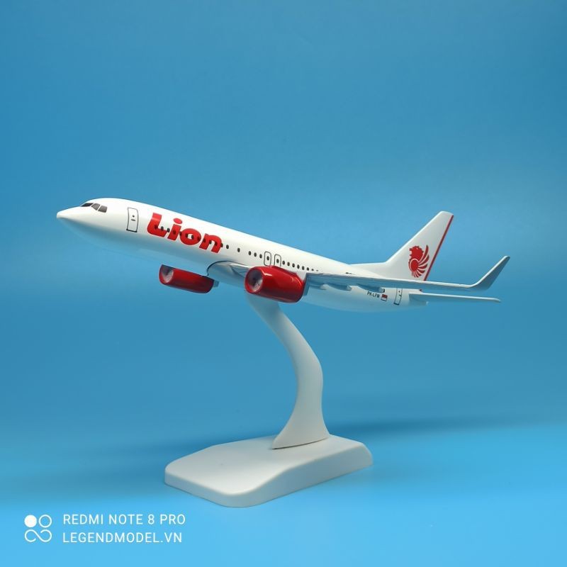 Mô hình máy bay Lion Air Boeing 737 20 cm