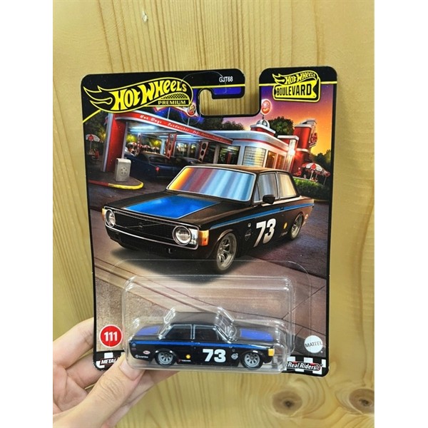 Xe mô hình HRT79 Hot Wheels Boulevard '73 Volvo 142GL