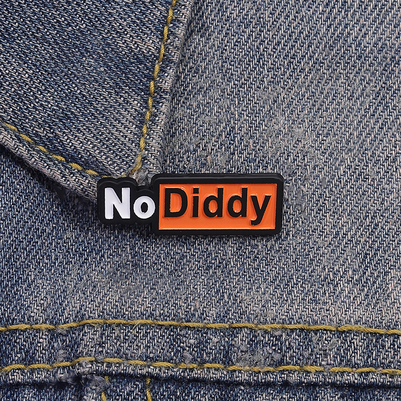 No Diddy Hoạt Hình Văn Bản Men Trâm Cài Quần Áo Thời Trang Phụ Kiện Ba Lô Huy Hiệu Món Quà Trang Sức