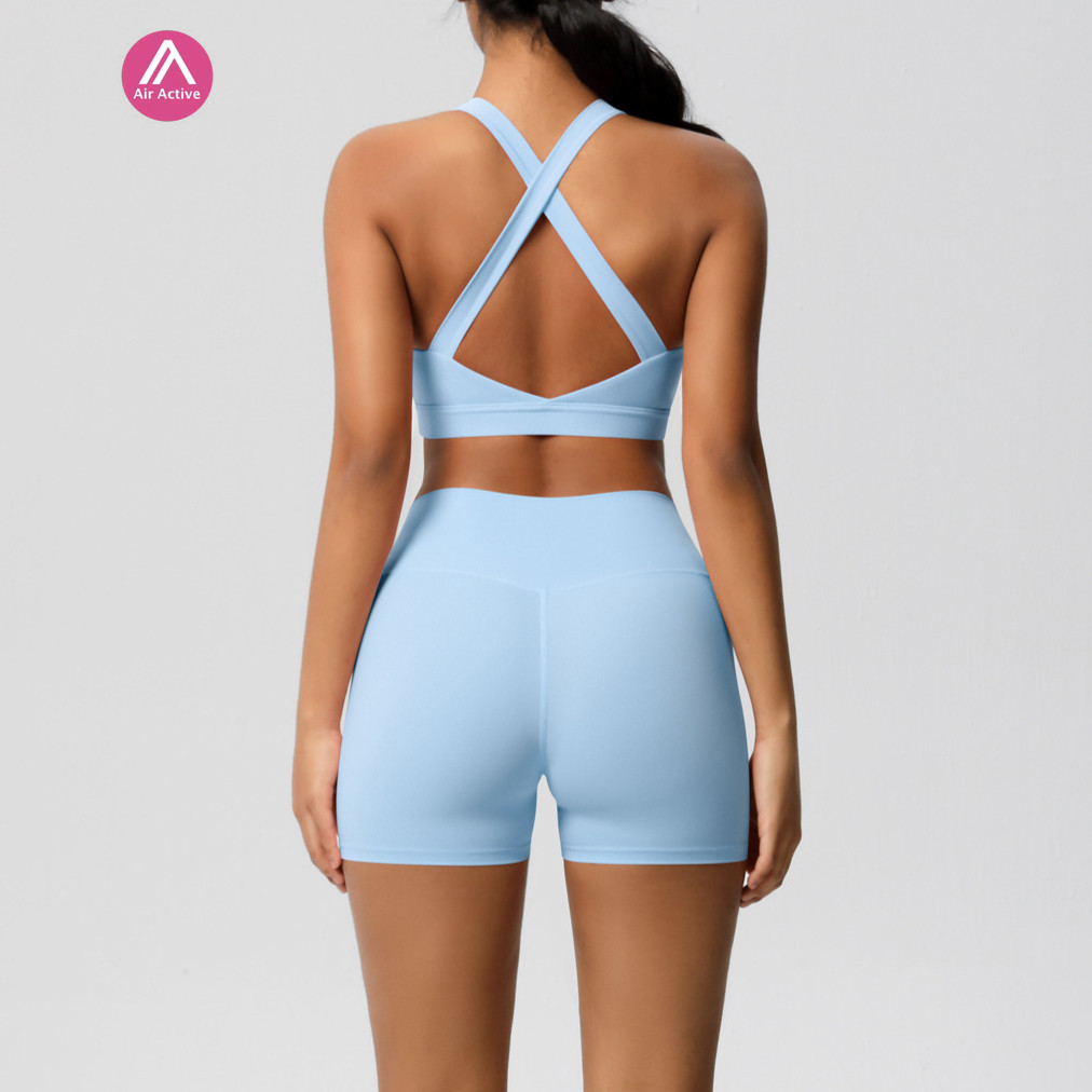 Bộ thể thao Yoga giải trí Airactive Áo ngực thể thao chéo lưng và quần short thể thao cạp cao