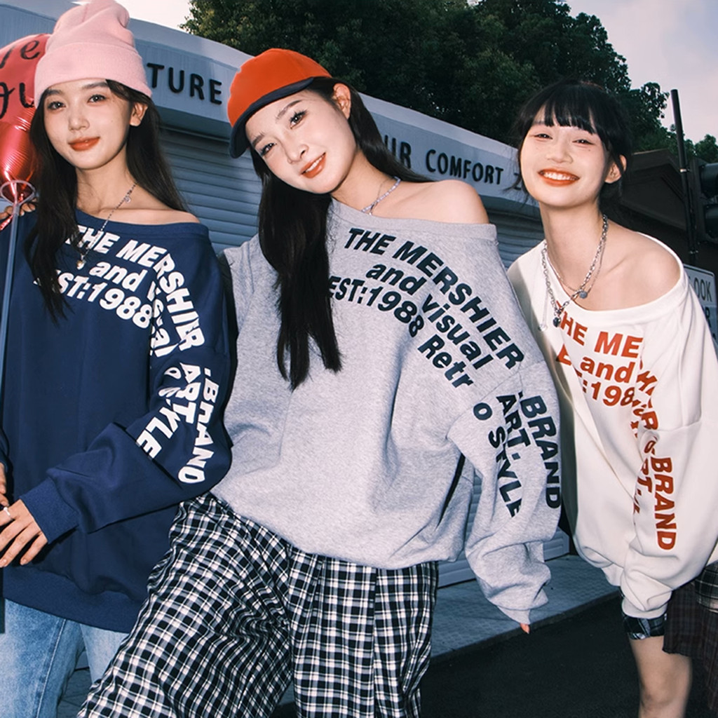 Áo Sweater Tay Dài Lệch Vai PINKSTORE29 In Chữ Kiểu Cá Tính A51210