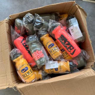   Auth  Bình đựng nước Ni.ke RN9018 Minimalist Handheld Bottle Thể tích 22OZ -600ML Chính hãng Ship JP - Aries sốp 