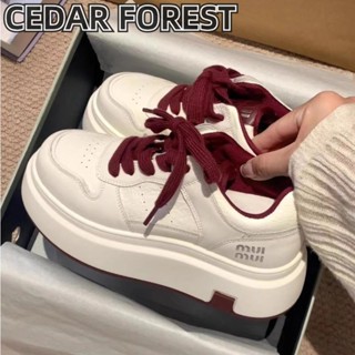 SHANMUSENLIN✨Giày nữ màu trắng giản dị, phong cách mới thời trang, đế dày, tăng chiều cao, đế phẳng dành cho học sinh, giày thể thao thoải mái và hợp thời trang