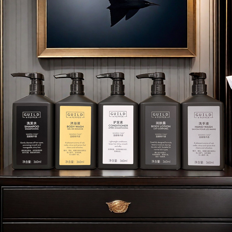 Dầu Gội Tạm Biệt Body Wash Oak Fragrance 360ml Chai Lớn Sheraton Hotel B & B Thương Hiệu Anh AXYW