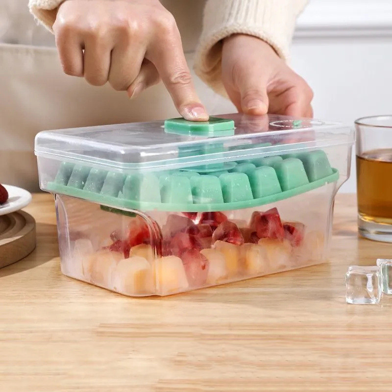 【COD】Press The Ice Cube with One-click Ice Removal Household Ice Box Storage Frozen Ice Cube M