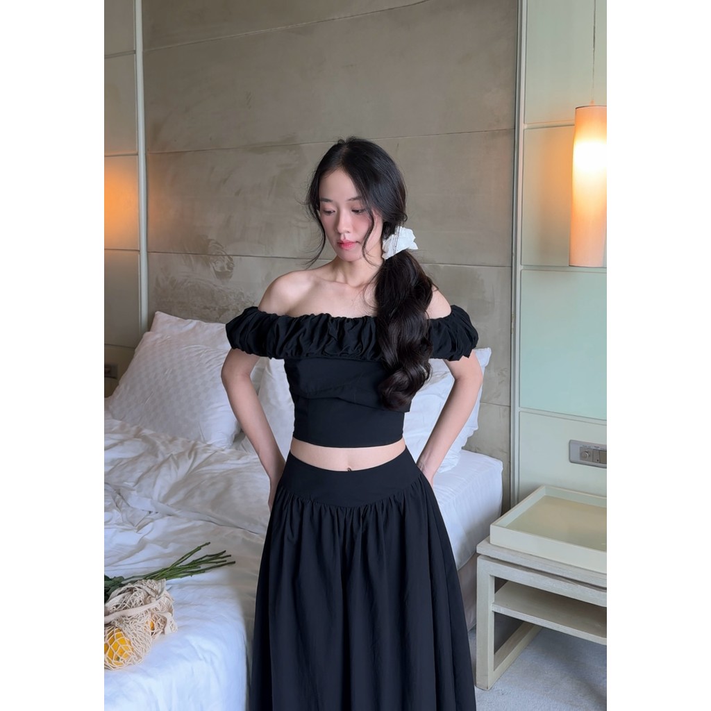 𝐌𝐈𝐌𝐎𝐒𝐀 𝐓𝐎𝐏 | mir.byhi | Áo bẹt vai nhún bèo