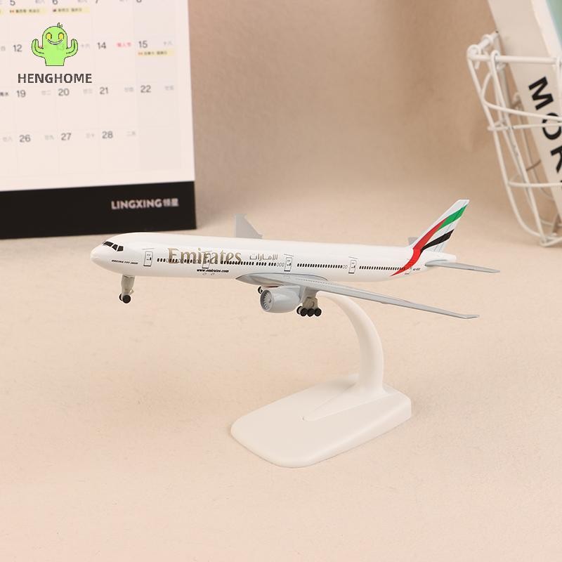 Henghome 20cm B777 UAE Emirates Airline Boeing 777 Mẫu máy bay Máy bay hợp kim đúc Máy bay kim loại 